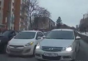 «Недовольный руками махал». Пензенский мажор устроил аварийную ситуацию на «встречке». Видео