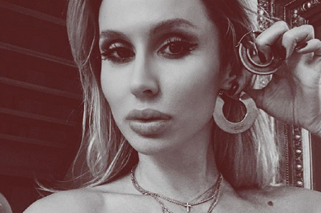 «Ну что же ты творишь?» Светлана Лобода с оголенной грудью сообщила поклонникам важную новость