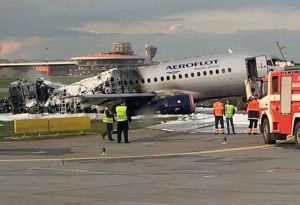 Больше 40 человек погибли в авиакатастрофе в аэропорту Шереметьево