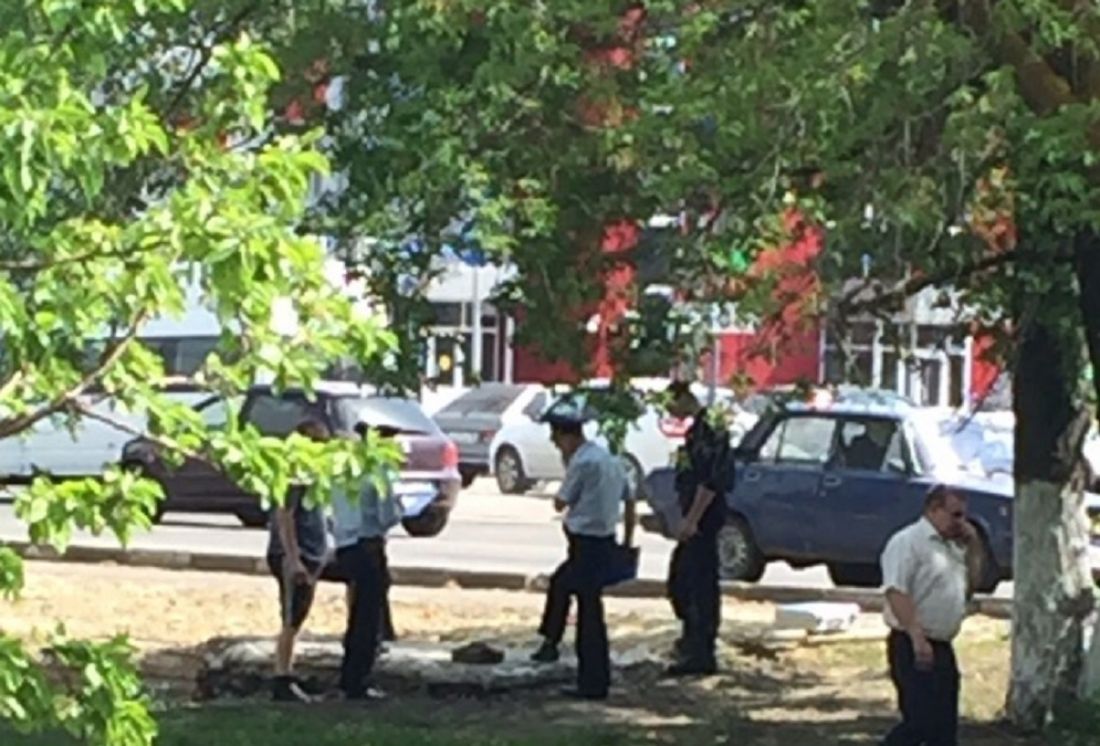 «Похоже на противопехотную мину». В Пензе у аэропорта перекрыли дорогу из-за подозрительной находки