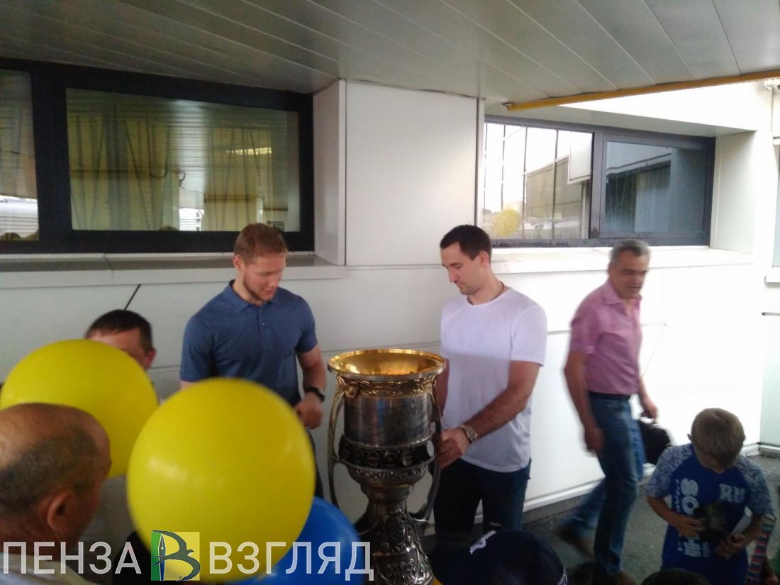 Кубок Гагарина, жуткая авария и труп на пепелище: новости Пензенской области за 1 июня