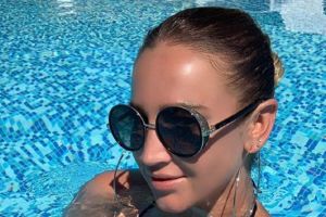 «Оля, мы все раскрыли твоего мужчину». Бузова выложила романтичную фотографию в обнимку с Кридом