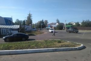 «Семерка» не пропустила». Очевидцы сообщают об аварии возле коттеджного поселка