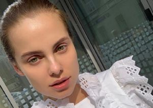 Дарья Клюкина показала, как выглядит без макияжа