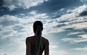 «Везде шикарная». Ольга Бузова продемонстрировала ягодицы в откровенном купальном наряде