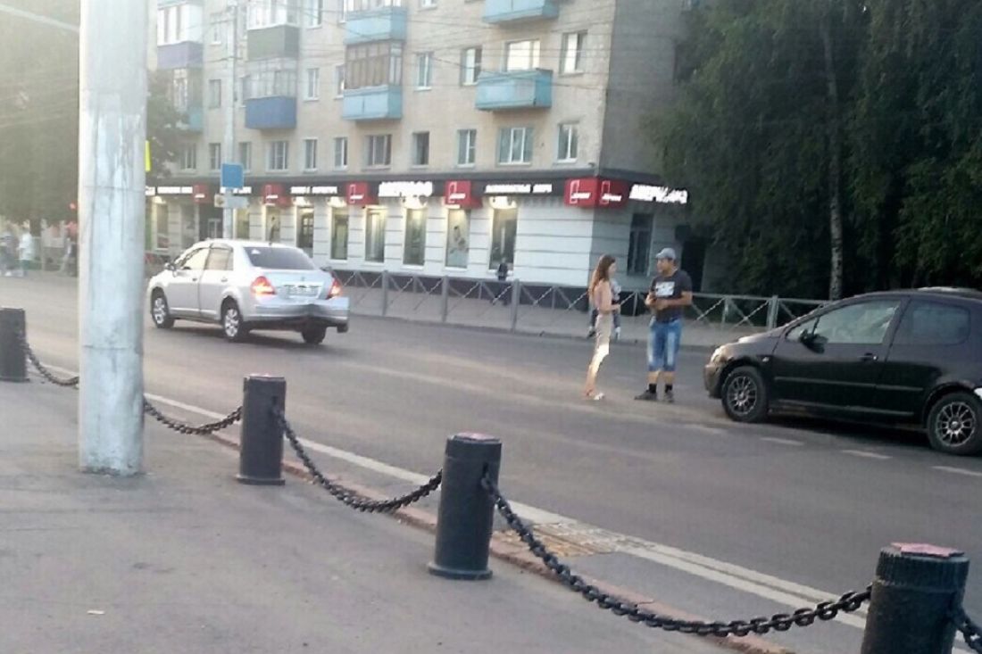 «Вторая за день, почти в одном месте». На проспекте Победы в Пензе столкнулись две иномарки