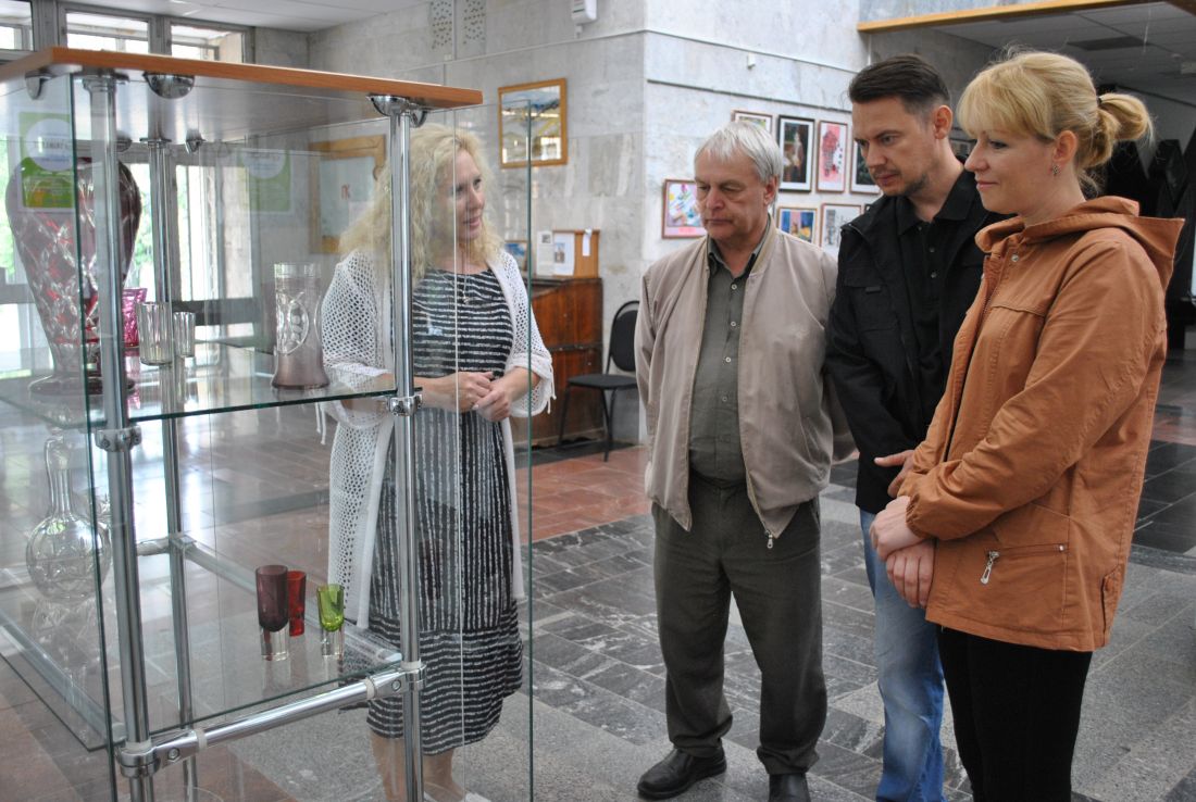 В Пензенской области открылась выставка о бытовом советском стекле