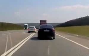 Водитель «Приоры» гнал по встречке на пензенской трассе быстрее ста километров в час