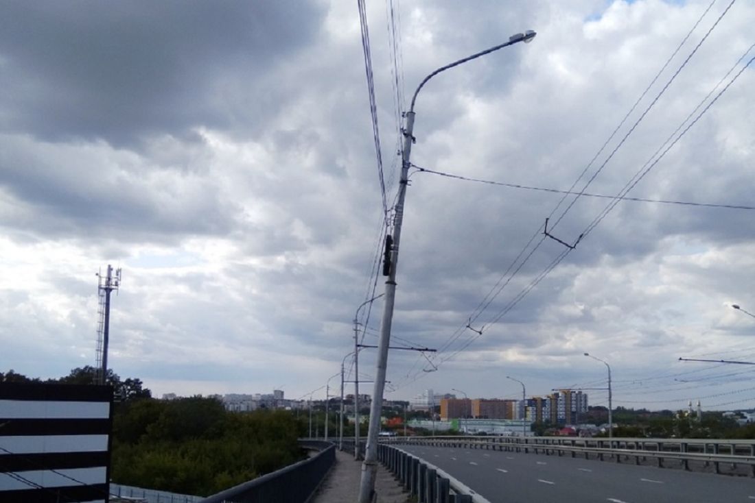 Пензенцев предупредили о падающем столбе