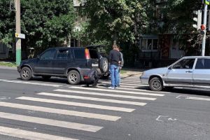 Возле «Глобуса» в Пензе «ВАЗ» повредил иномарку