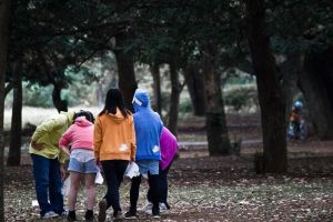 В Пензе группа детей обмазала фекалиями подъезд дома. Фото