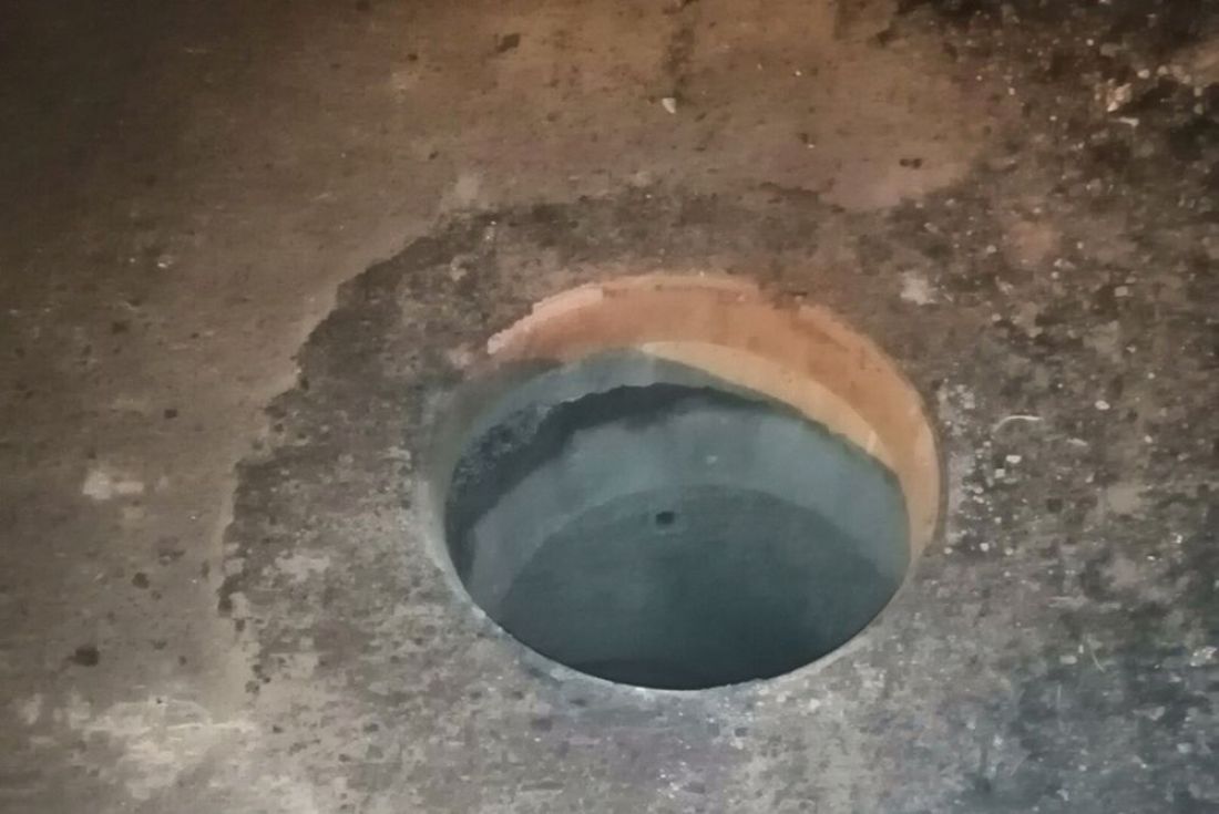 В пензенских Ахунах автомобилистов поджидает люк без крышки