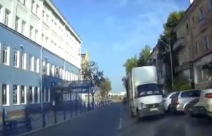 Пензенский автомобилист нашел «проклятую» улицу в центре города. Видео