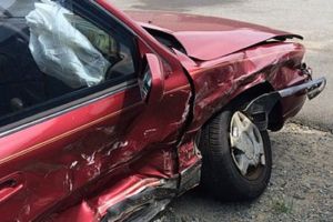 Очевидцы сообщили о ДТП с фурой и легковушкой на Шуисте в Пензе