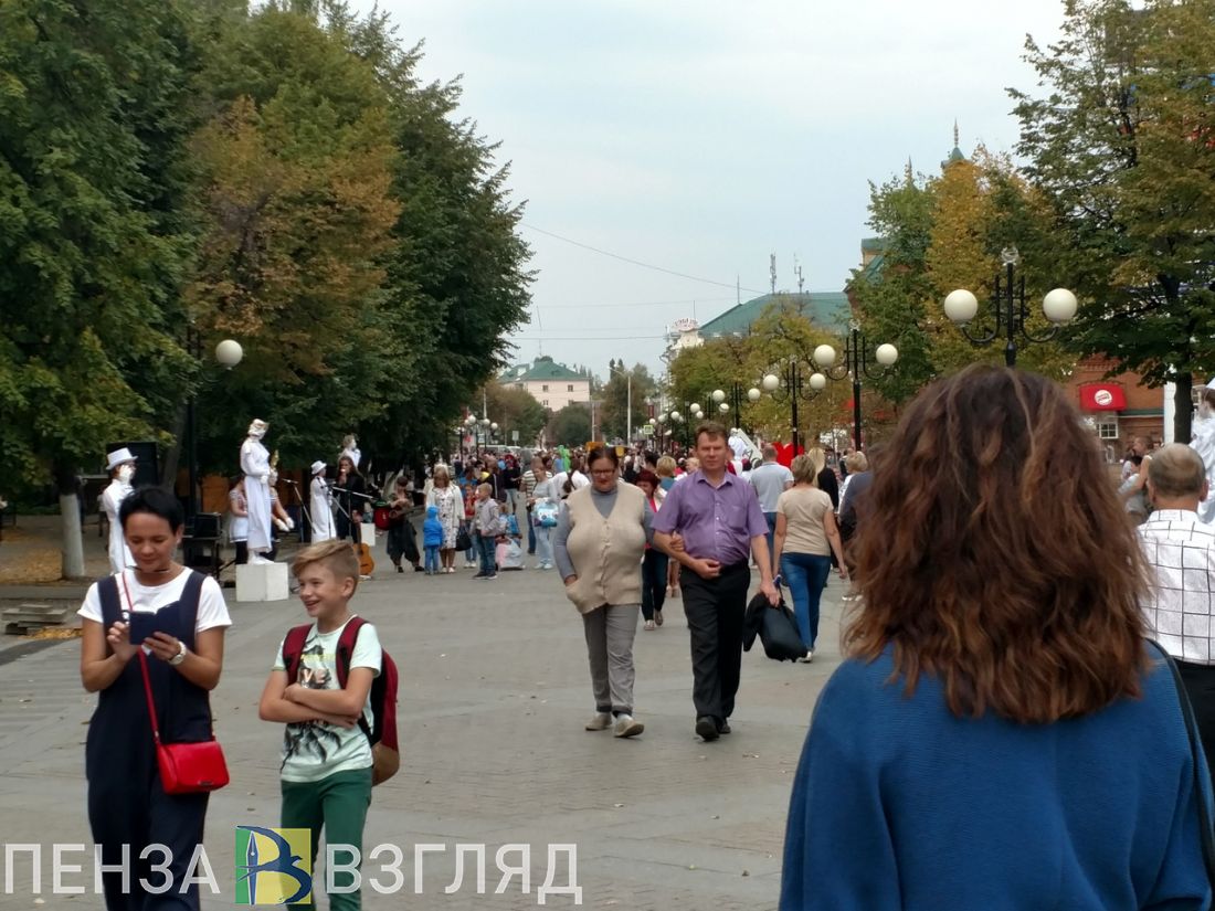 Театральный фестиваль, ДТП с 8 пострадавшими и возгорание в Педколледже - новости Пензы за 14 сентября