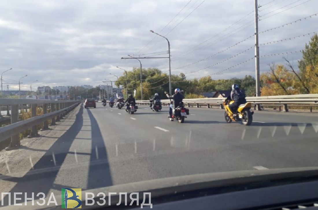 «Две минуты беспрерывного потока». Пензенеца шокировало количество мотоциклистов на дороге