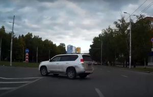 Пензенский водитель обругал даму за рулем. Видео