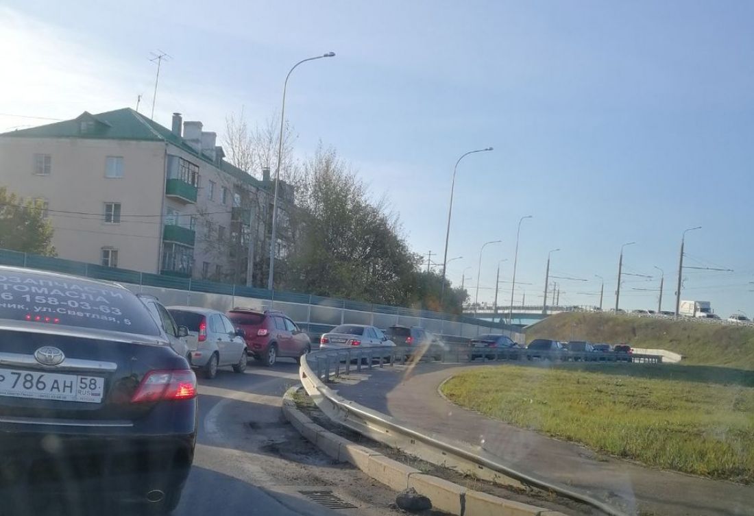 Город пробок. В четверг Пензу настиг транспортный коллапс
