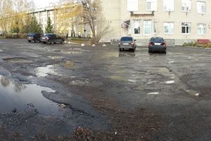 «Ходить невозможно!» Кузнечанин возмутился состоянием дорог в городе