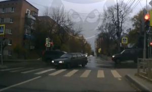 Момент аварии на пензенском перекрестке попал на видео
