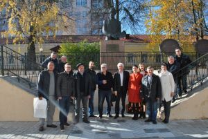 Участники международного пленэра подарили Пензе свои картины
