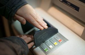 В райцентре Пензенской области большой переполох вызвал банкомат