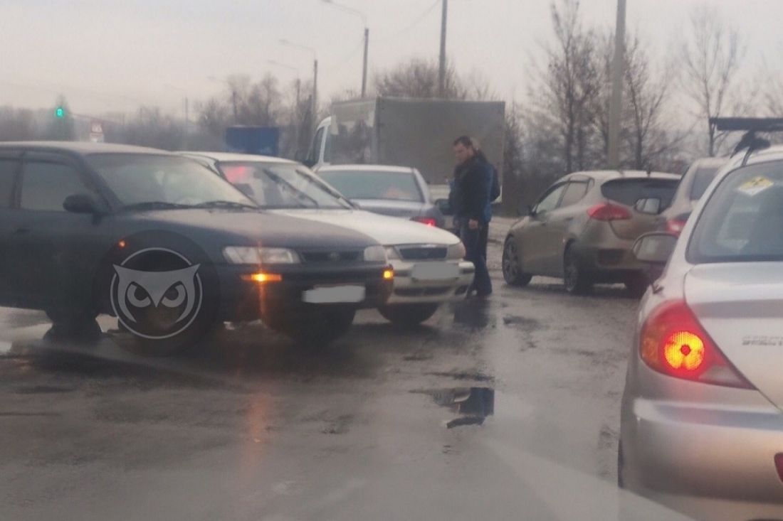 Авария в пензенской Терновке затруднила движение транспорта