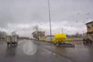 «Приунывший» Спанч Боб на автомойке рассмешил жителей Пензы. Видео