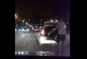 В Пензе из машины «убежал» сабвуфер. Видео