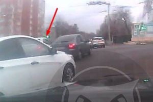 Соцсети: в Пензе водитель иномарки выстрелил в другую машину