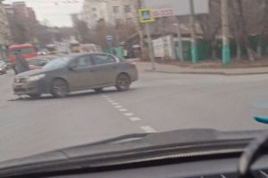 Иномарка угодила в ДТП на улице Свердлова в Пензе
