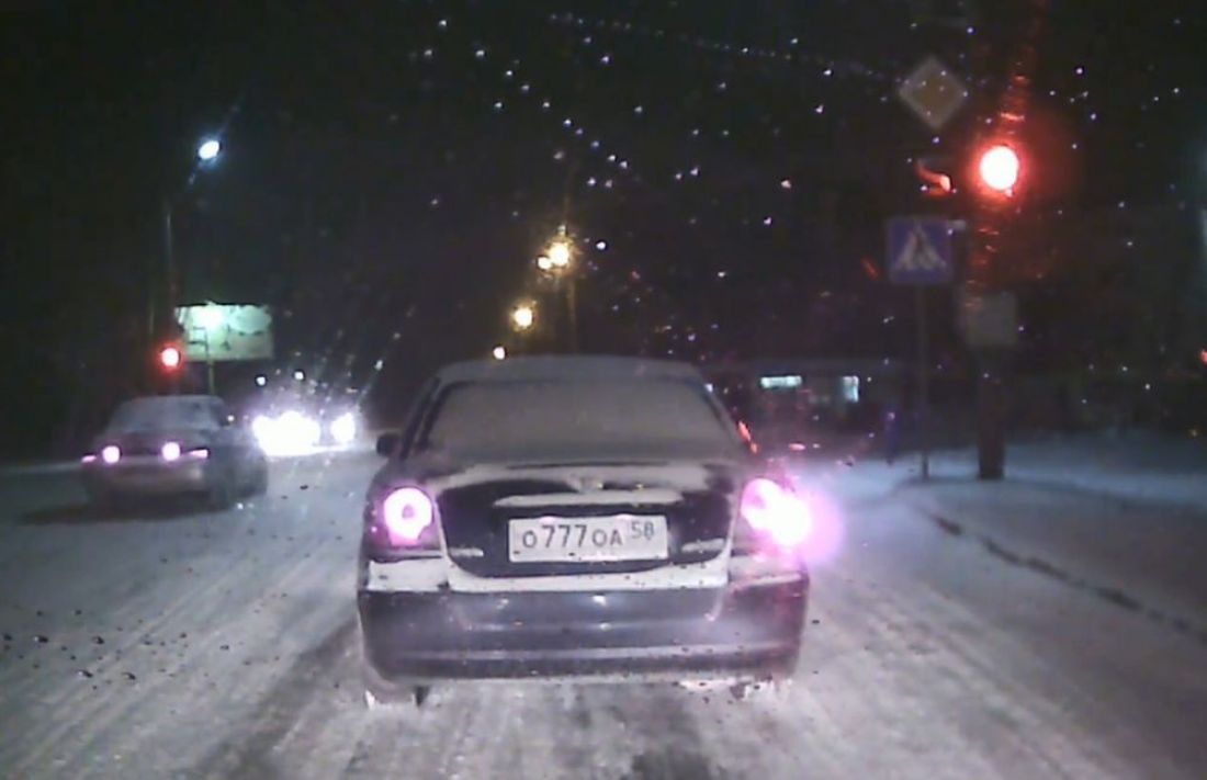 «Услада для глаз». В Пензенской области «автохама» настигла мгновенная карма. Видео