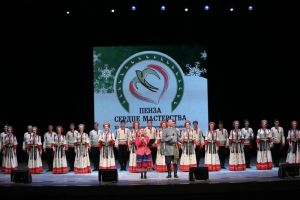 На ремесленном фестивале в Пензе выступил народный артист России Владимир Девятов