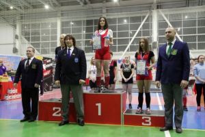 Пензячка завоевала «бронзу» на чемпионате ПФО по пауэрлифтингу