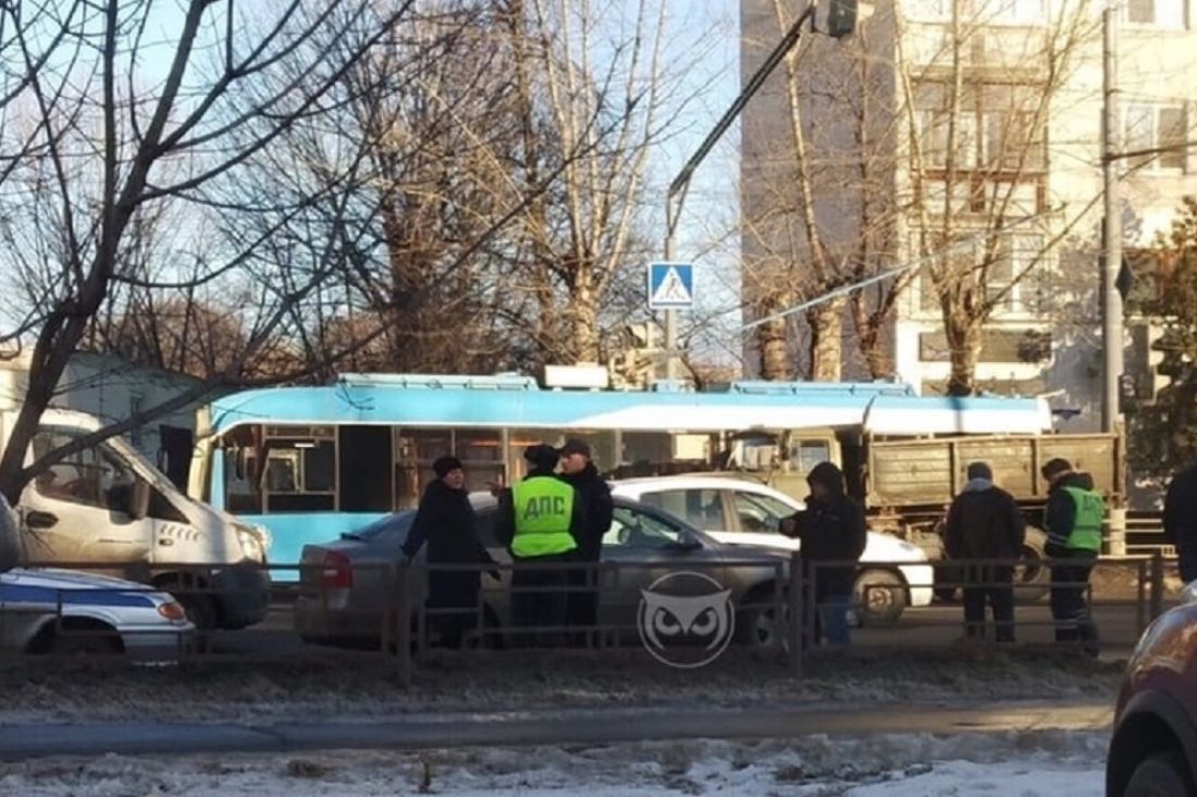 В центре Пензы иномарка сбила велосипедиста. Фото