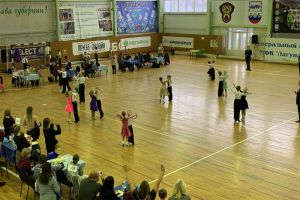 Более 200 человек стали участниками соревнований по танцевальному спорту в Пензе