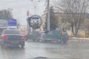 В пензенском микрорайоне Арбеково в ДТП угодил учебный автомобиль
