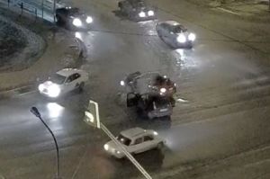 Момент ДТП на перекрестке в Терновке попал на видео