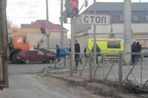 К месту ДТП в пензенской Терновке прибыл реанимобиль