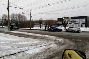 В Пензе автомобиль «Яндекс. Такси» попал в ДТП