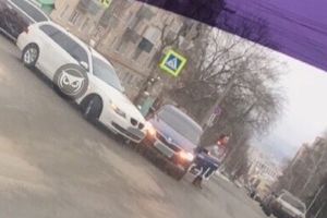 На пензенском перекрестке не разъехались две иномарки