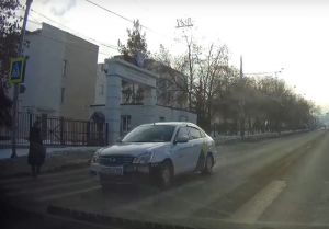 Пензенские водители отчаянно игнорируют права пешеходов. Видео