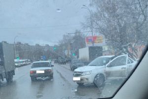 Возле пензенского автовокзала случилось загадочное ДТП