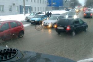 Утренняя тройная авария в Пензе затруднила движение транспорта