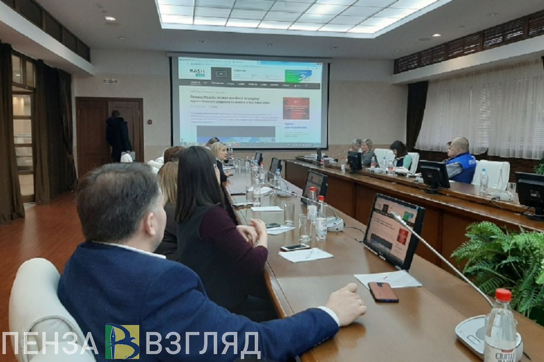 Дураки и дороги. Какие еще темы волнуют российских журналистов?