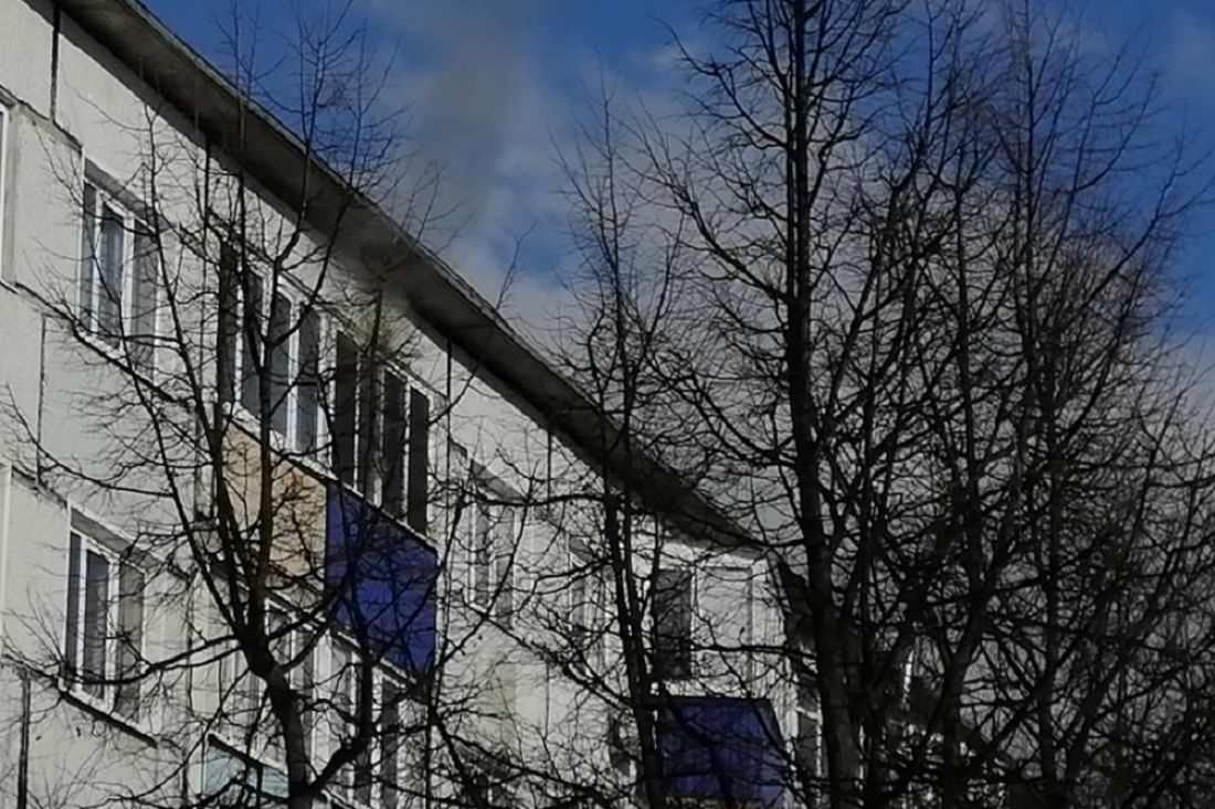 Кузнечане сообщили о пожаре в пятиэтажном доме. Видео