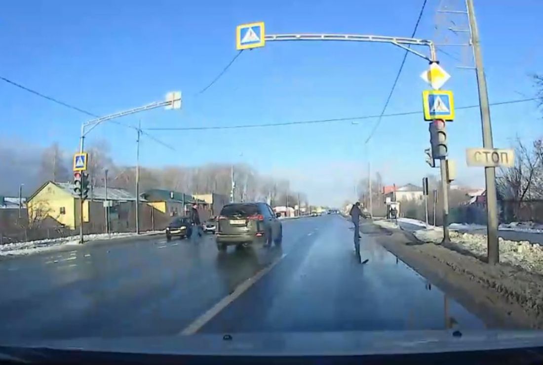 В Пензе сняли на видео, как водитель открывает в себе «автохама»