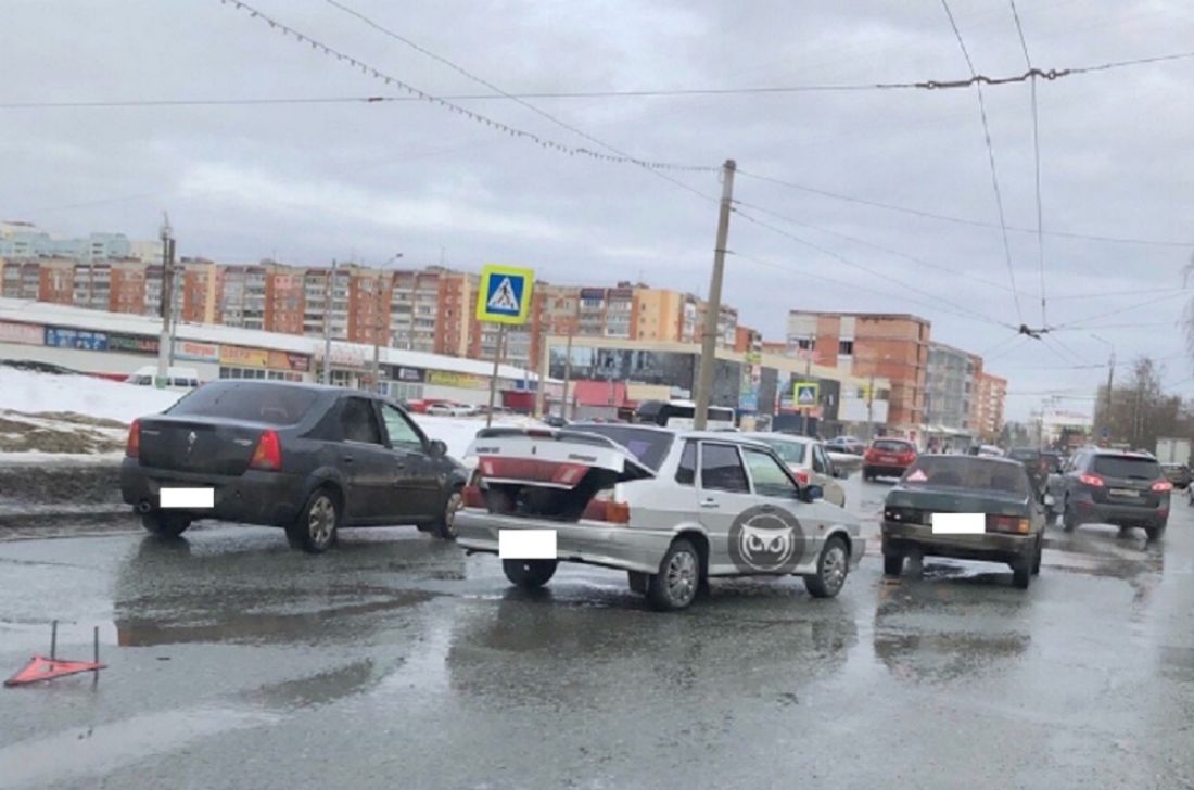 Авария в пензенском микрорайоне Арбеково стала причиной автомобильного затора