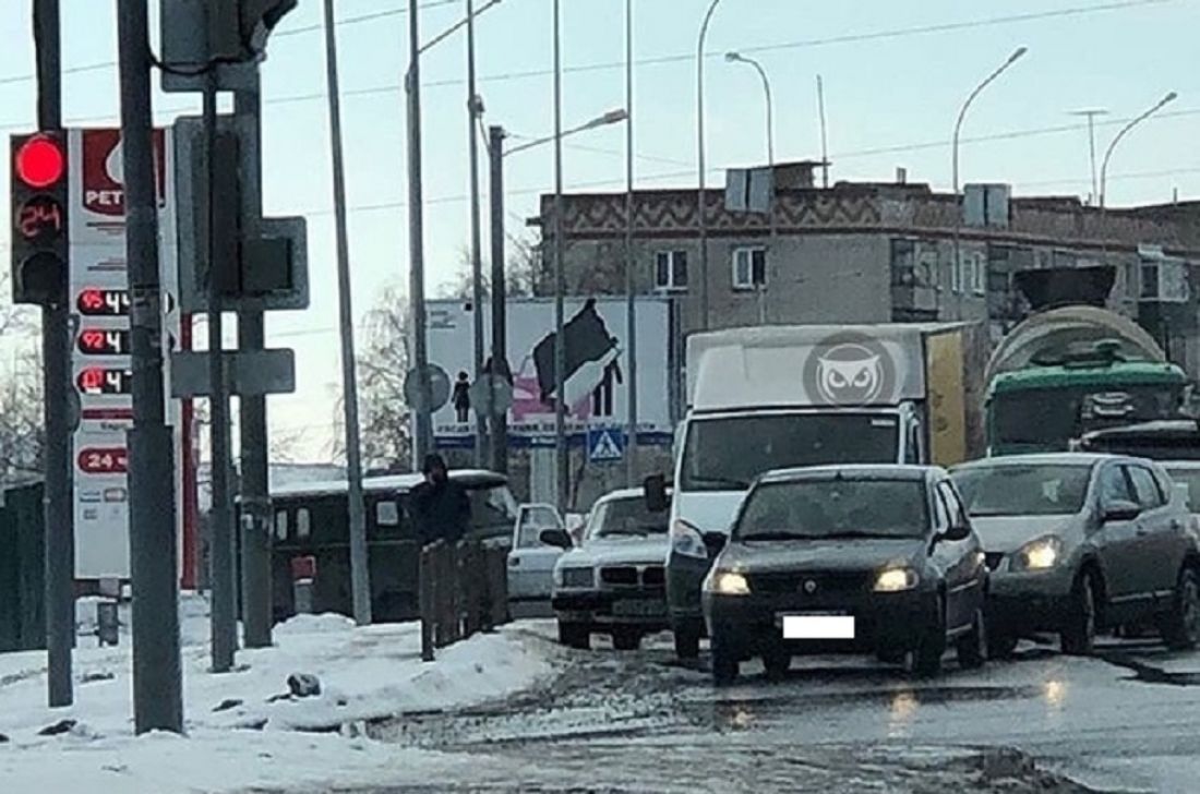 Авария в районе улицы Окружной в Пензе спровоцировала дорожную неразбериху