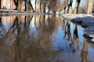 Тротуары Пензы превратились в водные каналы